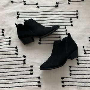 American Eagle | BNWOT | Black Booties